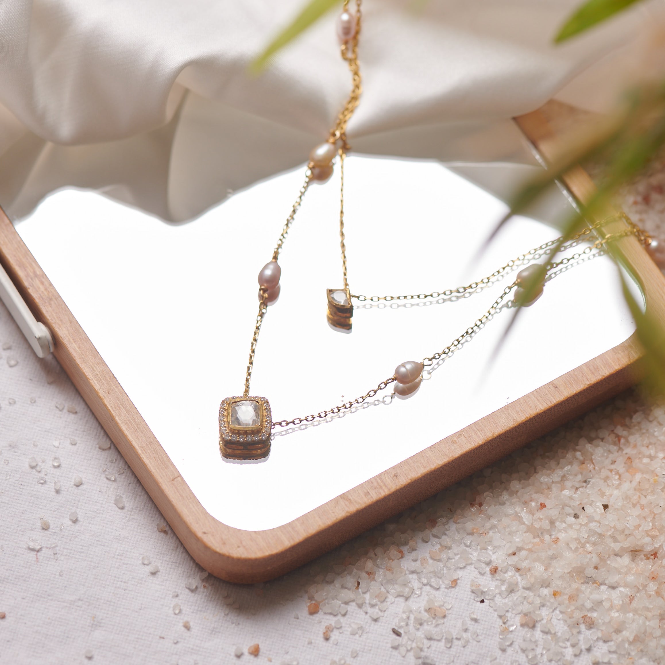 Necklace & Choker